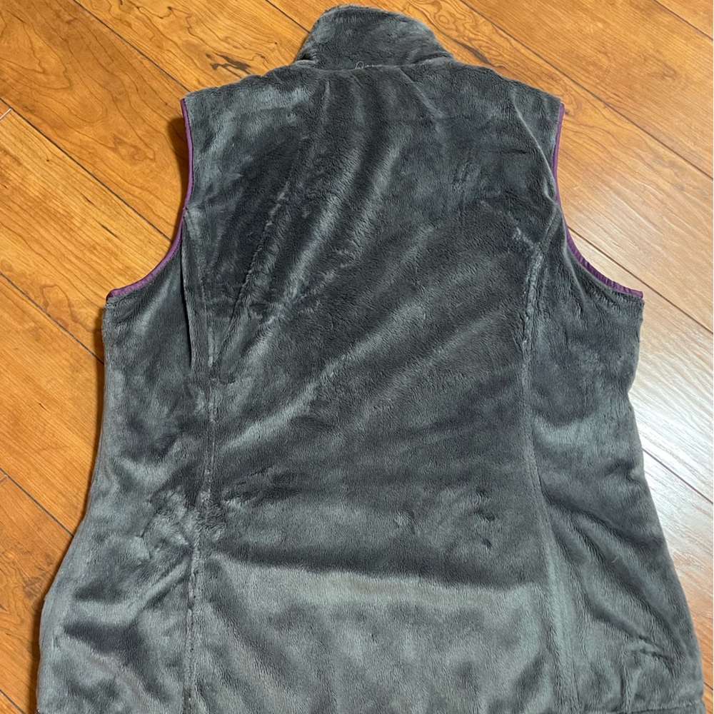Free Country Deep Purple and Grey Reversible Quilted Vest - Picture 5 of 5